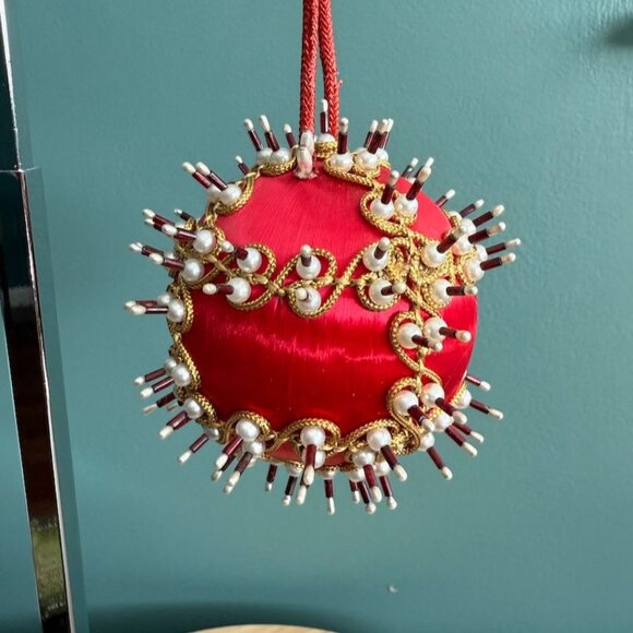 Vintage Push Pin Christmas Ornament Ball With Beads & Gold Embroidery - Picture 3 of 9